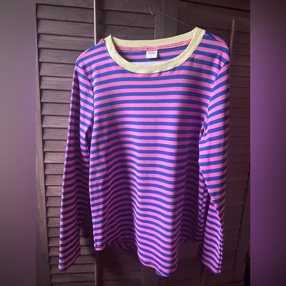 NWOT Woman’s Long Sleeve Shirt